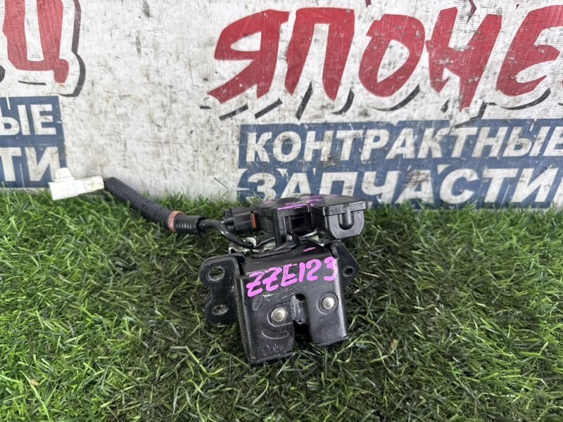 Замок багажника TOYOTA ALLEX ZZE123 2ZZ-GE (б/у)