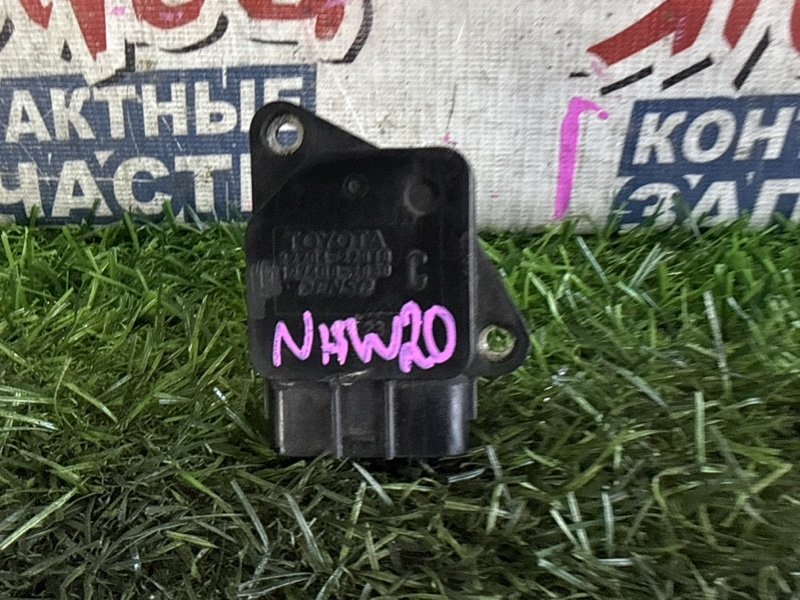 Расходомер воздушный TOYOTA PRIUS NHW20 1NZ-FXE (б/у)