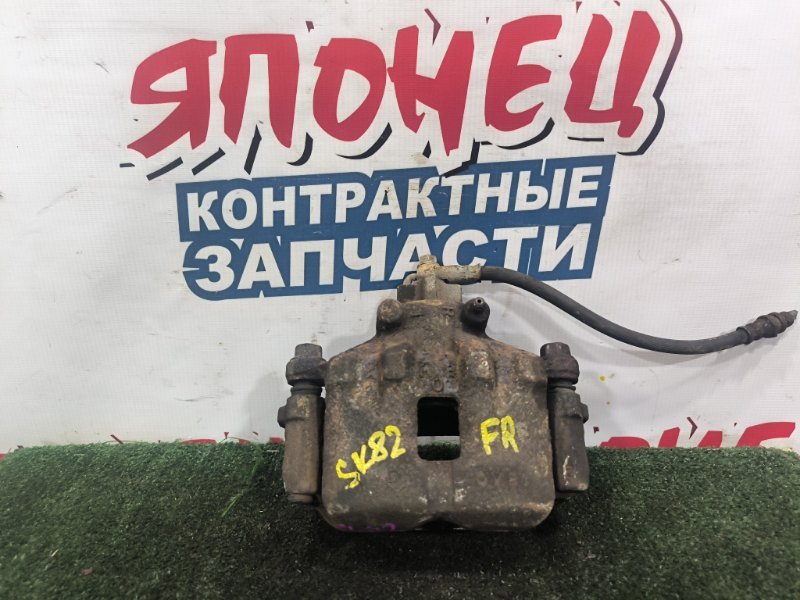 Суппорт NISSAN VANETTE SK82MN F8 передний правый (б/у)