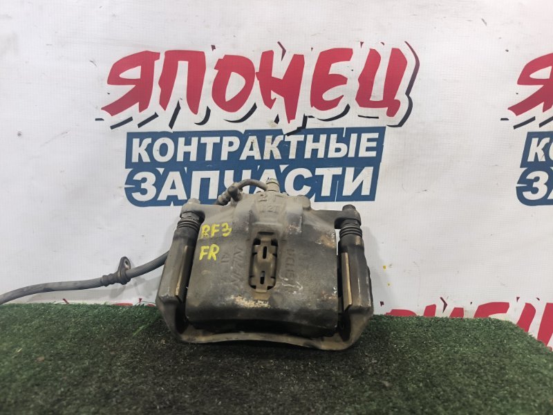 Суппорт HONDA STEPWGN RF3 K20A передний правый (б/у)