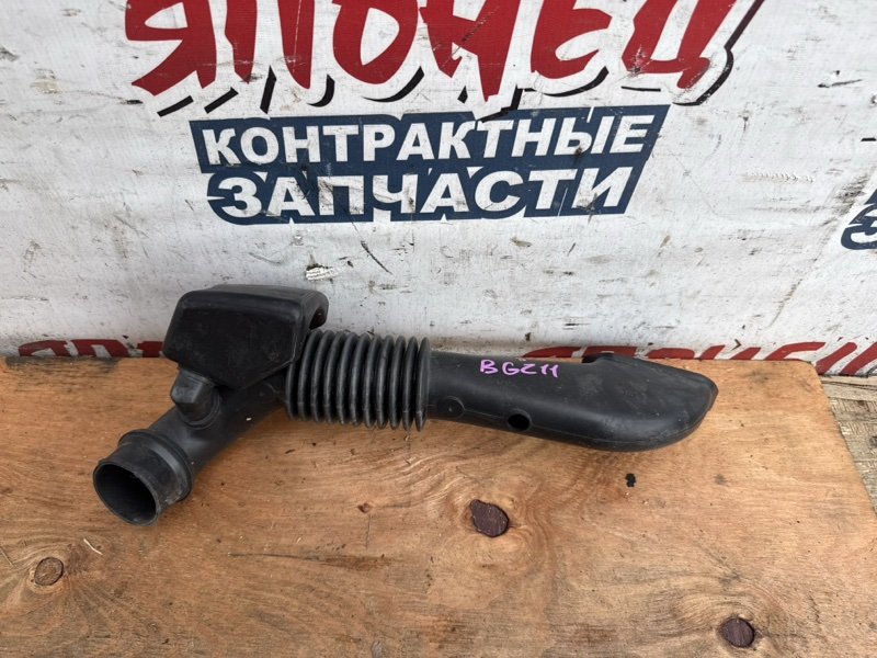 Воздухозаборник NISSAN CUBE BGZ11 CR14DE (б/у)