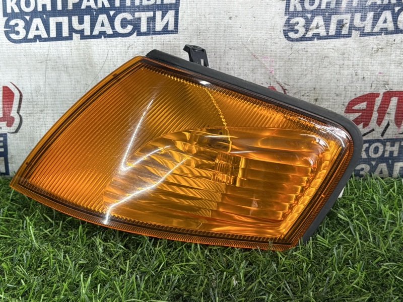 Габарит MAZDA FAMILIA VHNY11 QG18DE передний левый (б/у)