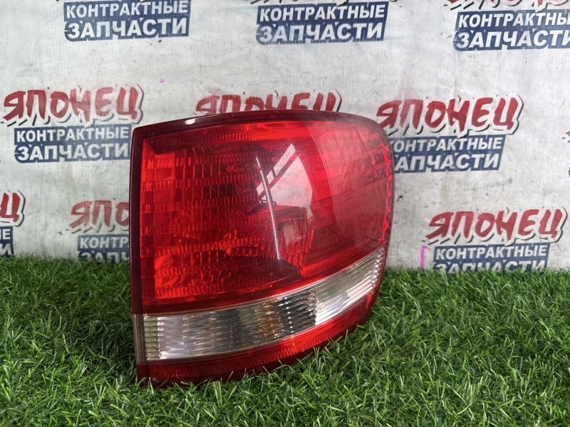 Стоп-сигнал TOYOTA IPSUM ACM26 2AZ-FE задний правый (б/у)