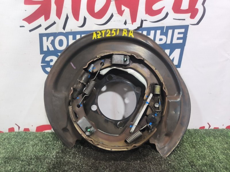Механизм стояночного тормоза TOYOTA AVENSIS AZT251 2AZ-FSE задний правый (б/у)