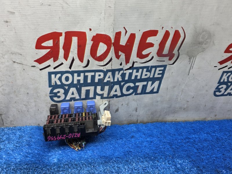 Блок предохранителей салона NISSAN CUBE AZ10 CGA3DE (б/у)