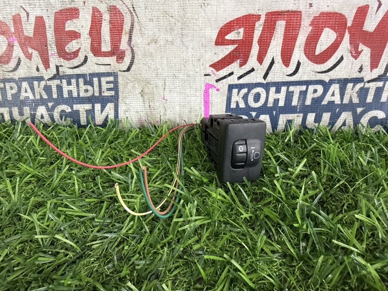Кнопка корректора фар TOYOTA SPADE NCP145 1NZ-FE (б/у)