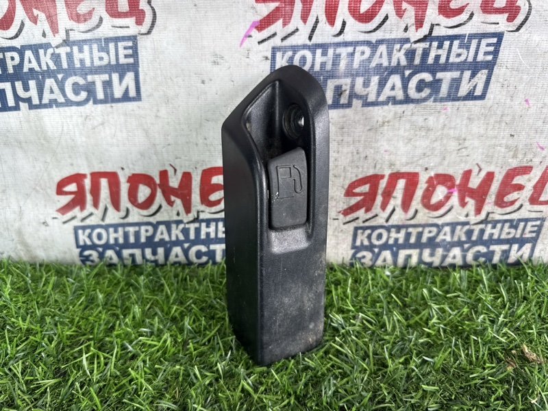 Ручка открывания бензобака TOYOTA SPADE NCP145 1NZ-FE (б/у)