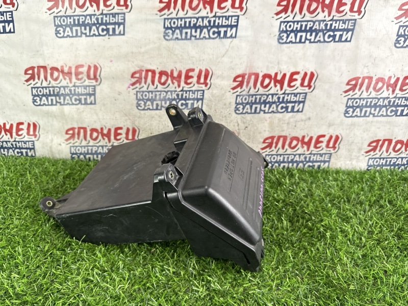 Коробка для блока efi TOYOTA VISTA SV55 3S-FE (б/у)