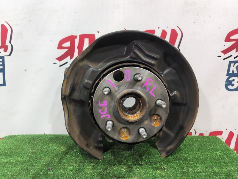 Ступица TOYOTA PROGRES JCG10 1JZ-GE задняя левая (б/у)