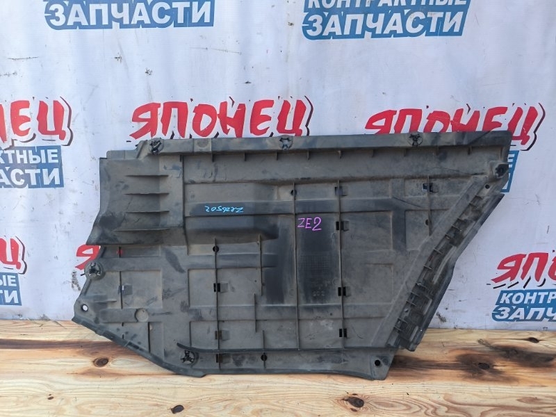 Защита днища HONDA INSIGHT ZE2 LDA правая (б/у)