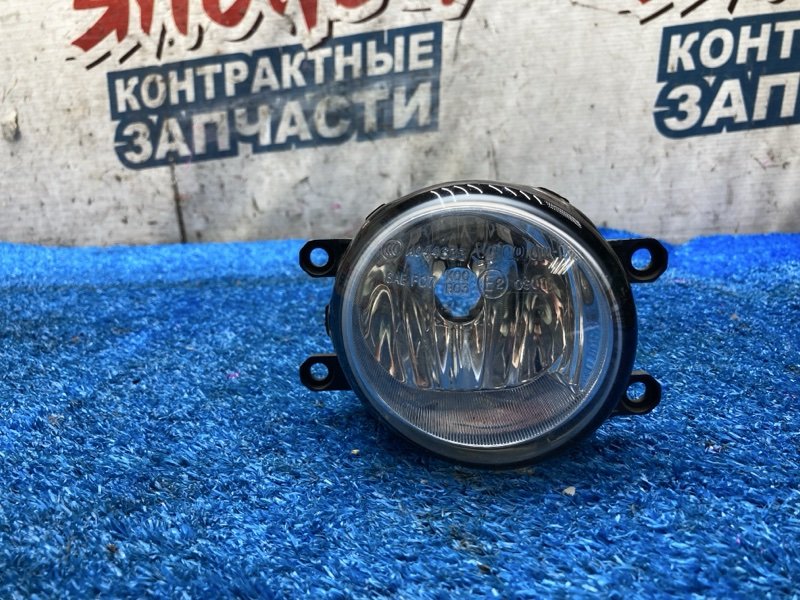Фара противотуманная TOYOTA RAV4 ACA33 2AZ-FE правая (б/у)