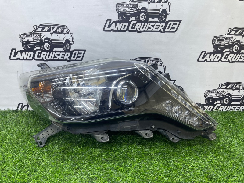 Фара TOYOTA LAND CRUISER PRADO GRJ150 1GR-FE передняя правая (б/у)