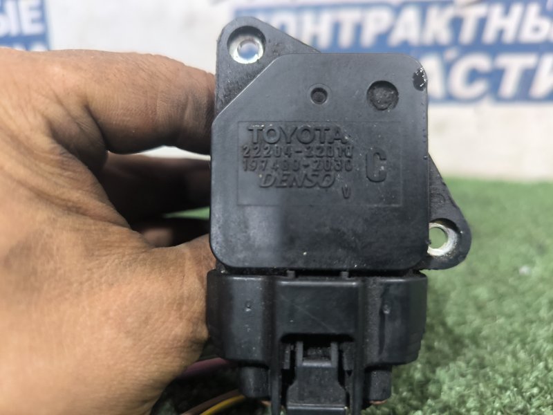 Расходомер воздушный TOYOTA BELTA KSP92 1KR-FE (б/у)