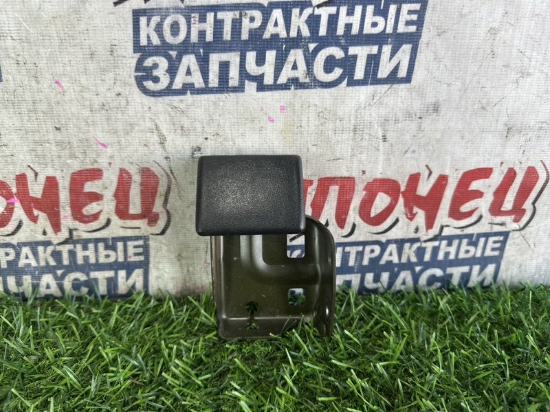 Ручка открывания капота MAZDA FAMILIA VHNY11 QG18DE (б/у)