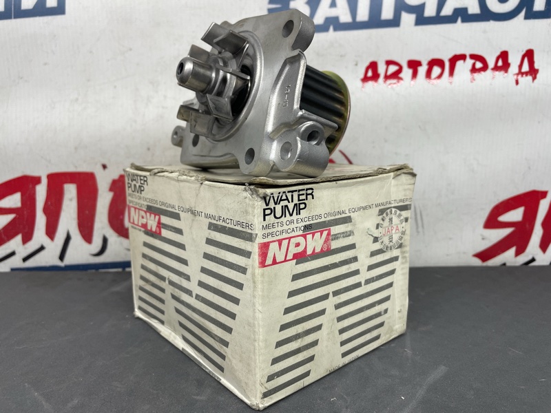Помпа MITSUBISHI LANCER CS5W 4G93