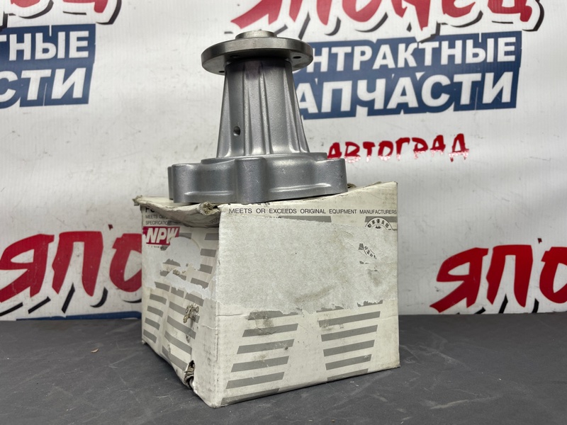 Помпа NISSAN CEDRIC HY34 VQ30DET