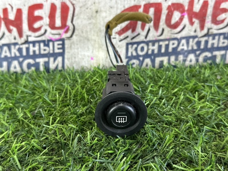Кнопка обогрева заднего стекла HONDA STEPWGN RF2 B20B (б/у)