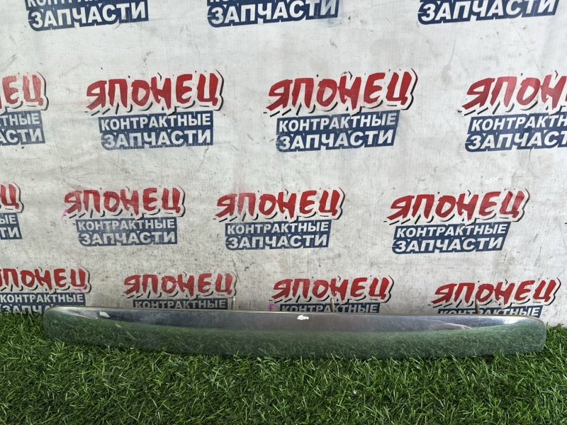 Накладка двери багажника MAZDA BONGO BRAWNY SK5HM WL (б/у)