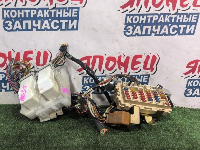 Блок предохранителей салона NISSAN LAUREL HC35 RB20DE (б/у)