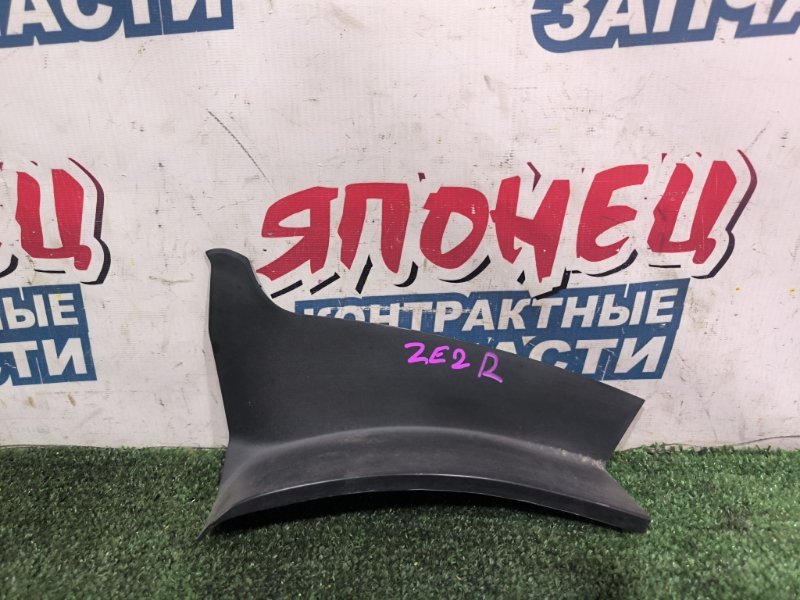 Накладка на стоп HONDA INSIGHT ZE2 LDA задняя правая (б/у)