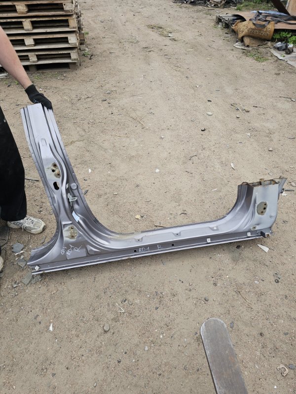 Порог кузова HONDA CR-V RD1 B20B правый (б/у)