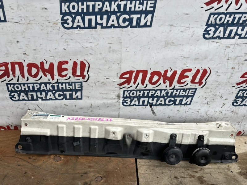 Планка радиатора TOYOTA NOAH AZR60 1AZ-FSE (б/у)