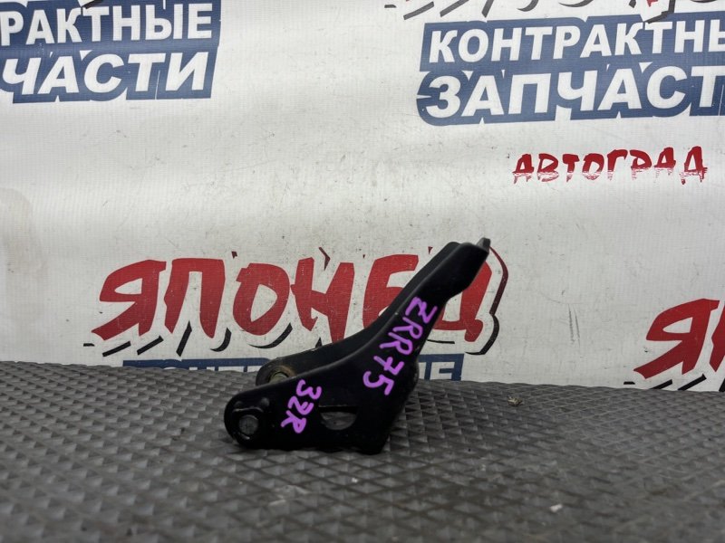 Кронштейны опор двигателя TOYOTA NOAH ZRR75 3ZR-FE 2010 задние (б/у)