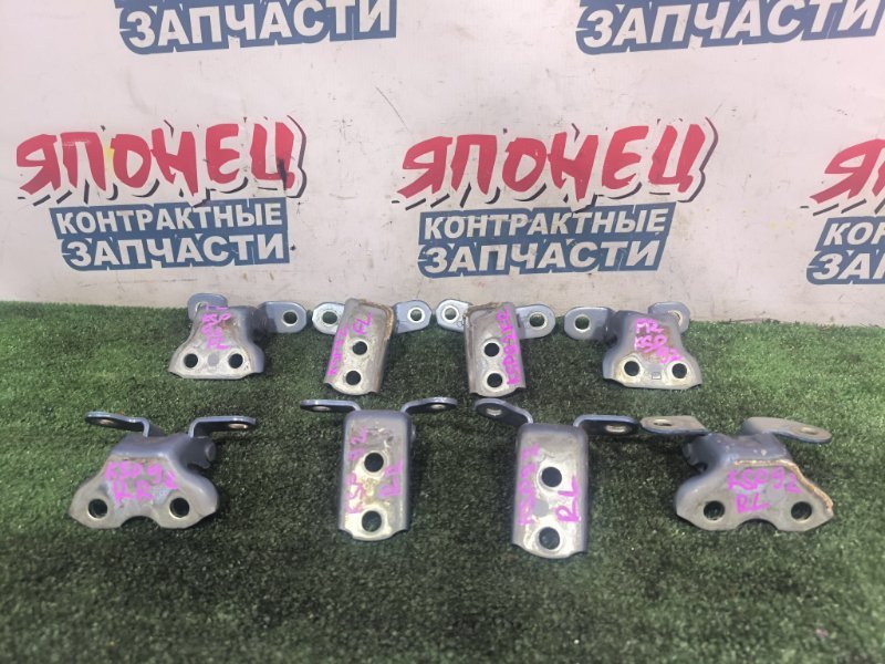 Петля двери TOYOTA BELTA KSP92 1KR-FE (б/у)
