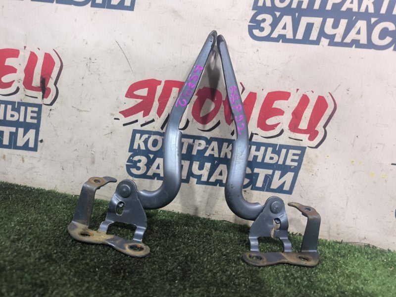Петля капота TOYOTA BELTA KSP92 1KR-FE (б/у)