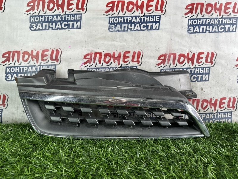 Решетка радиатора NISSAN MARCH AK12 CR12DE правая (б/у)