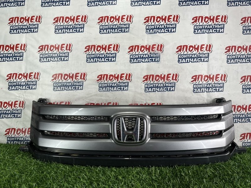 Решетка радиатора HONDA FREED SPIKE GB3 L15A (б/у)
