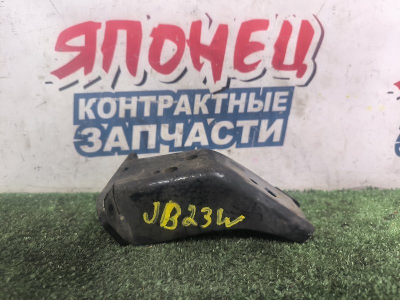 Кронштейн опоры двигателя SUZUKI JIMNY JB23W K6A правый (б/у)