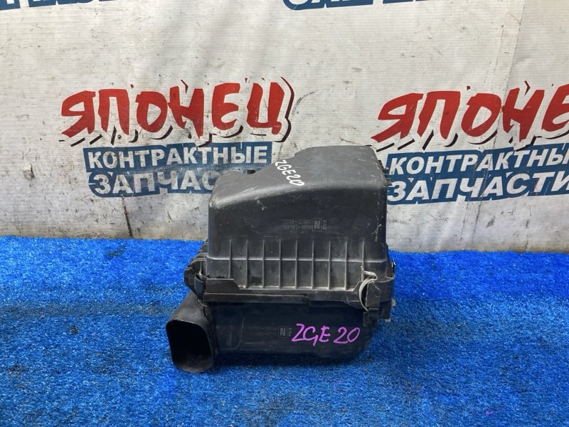 Корпус воздушного фильтра TOYOTA WISH ZGE20 2ZR-FAE (б/у)