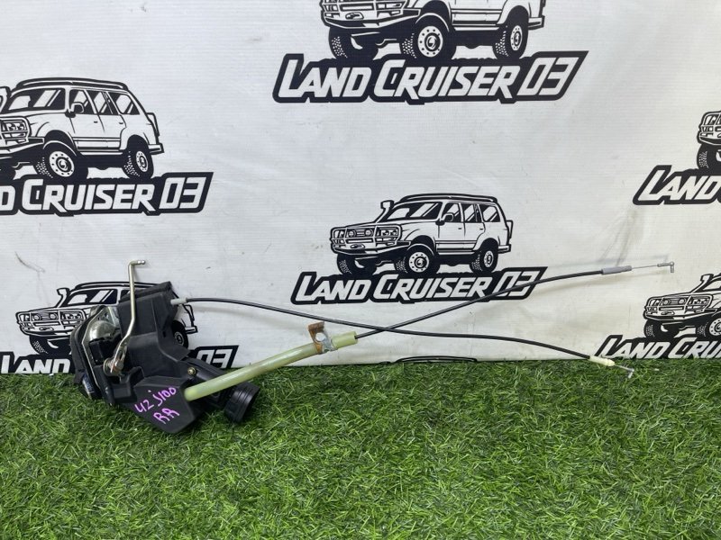 Замок двери TOYOTA LAND CRUISER UZJ100 2UZ-FE задний правый (б/у)