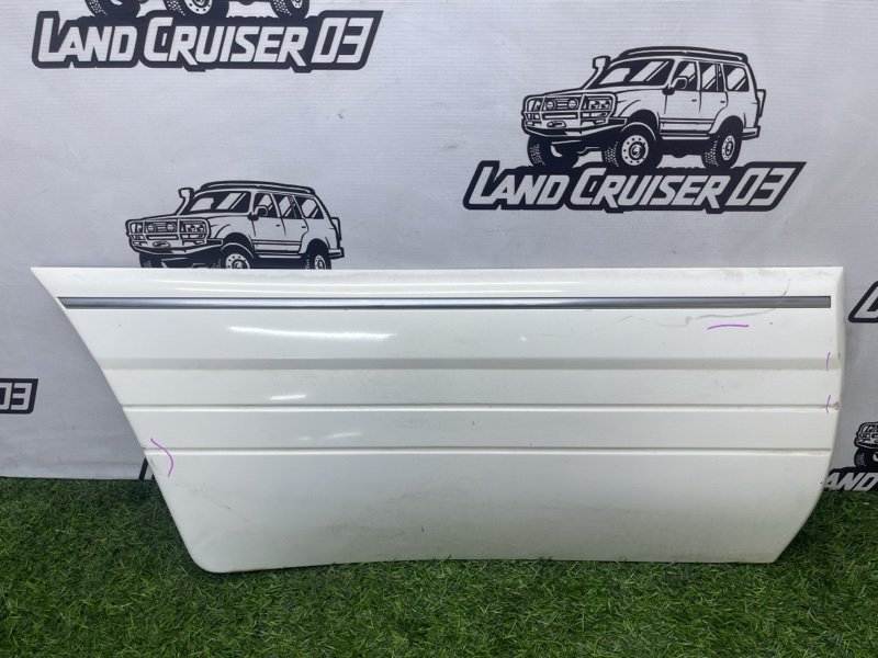 Накладка на дверь TOYOTA LAND CRUISER UZJ100 2UZ-FE задняя правая (б/у)