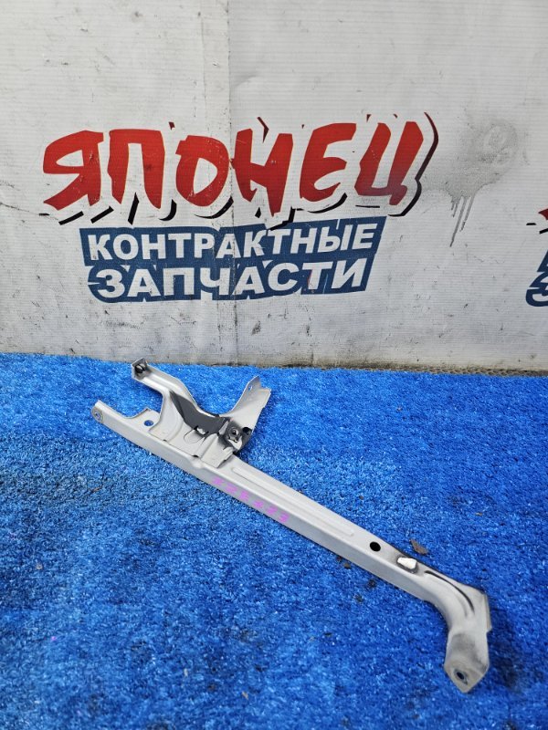 Планка замка капота TOYOTA COROLLA FIELDER ZZE123 2ZZ-GE (б/у)