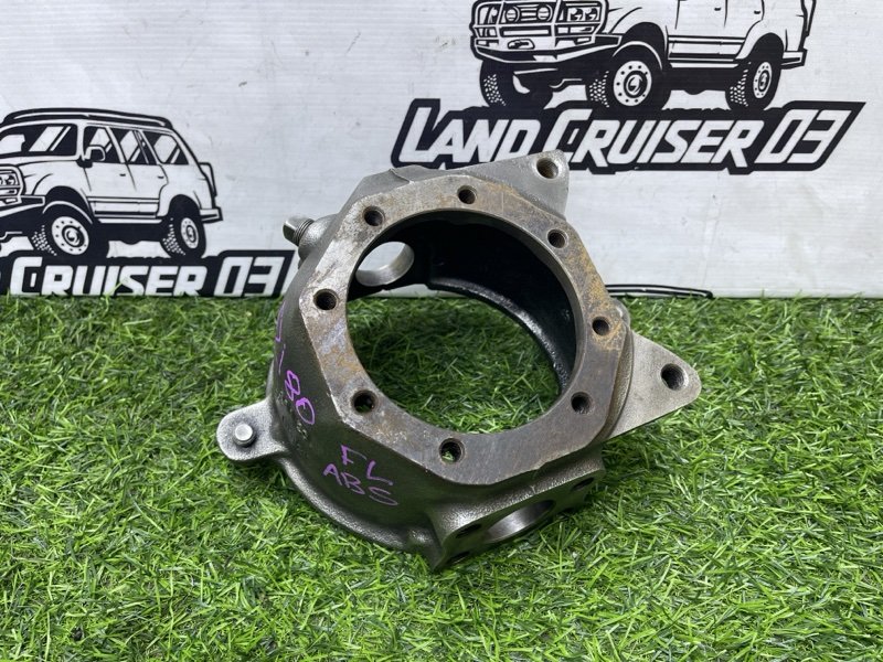 Поворотный кулак TOYOTA LAND CRUISER FZJ80 1FZ-FE передний левый (б/у)