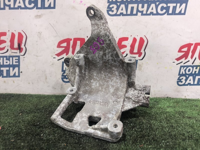 Кронштейн компрессора кондиционера SUBARU FORESTER SG5 EJ20 (б/у)
