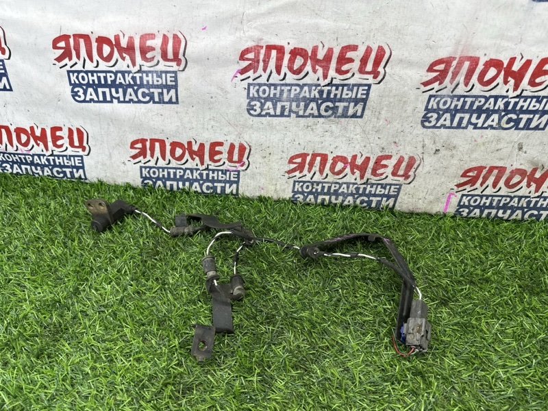 Датчик abs MAZDA BONGO BRAWNY SK5HM WL передний левый (б/у)