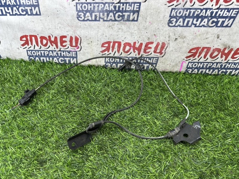 Датчик abs TOYOTA PRIUS ZVW30 2ZR-FXE передний правый (б/у)