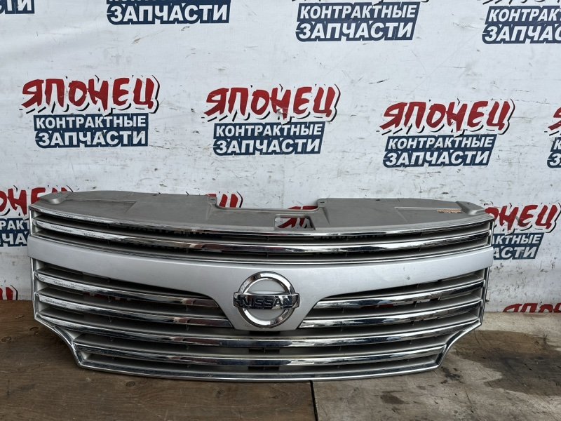 Решетка радиатора NISSAN ELGRAND TE52 QR25DE (б/у)