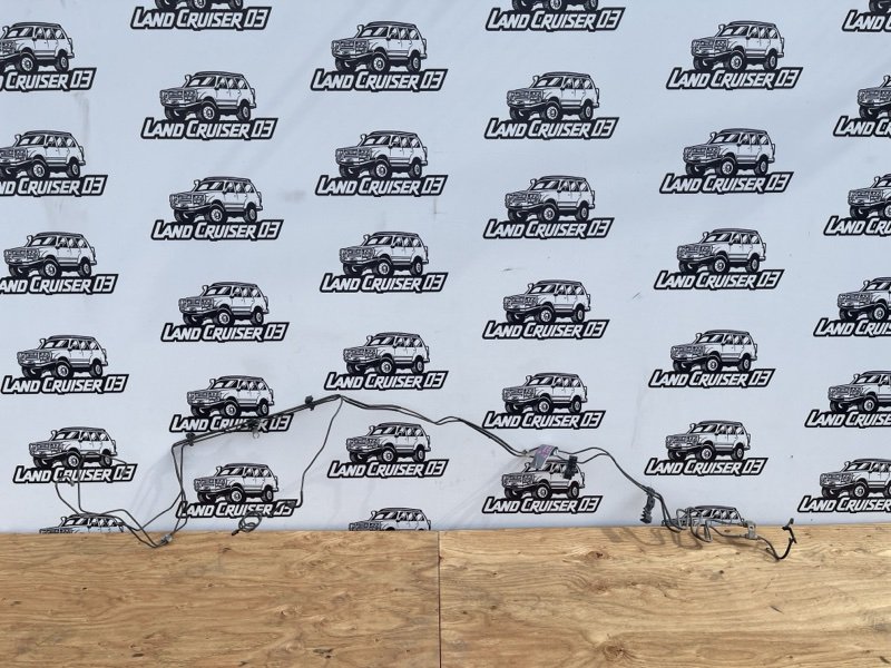 Трубка тормозная TOYOTA LAND CRUISER HDJ81 1HD-FT (б/у)