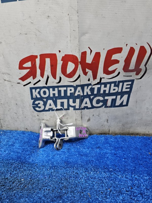 Петля двери TOYOTA PREMIO ZZT240 1ZZ-FE задняя левая (б/у)