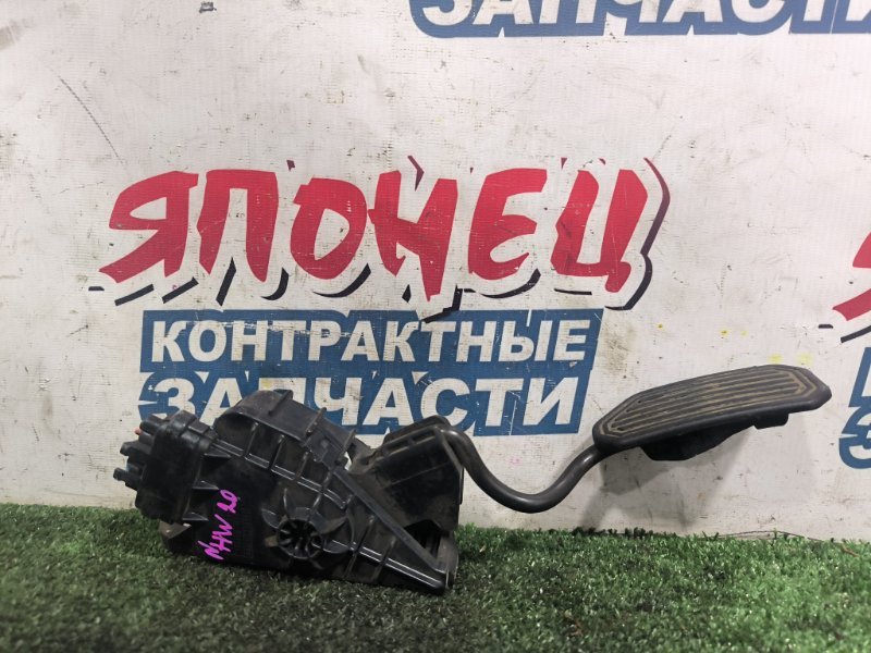 Педаль газа TOYOTA PRIUS NHW20 1NZ-FXE (б/у)