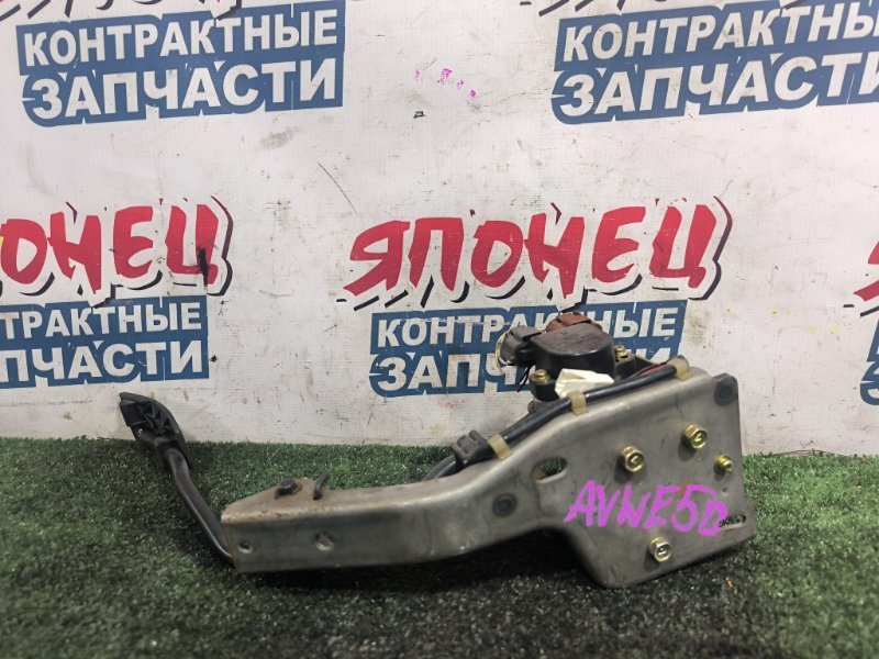 Педаль газа NISSAN ELGRAND AVWE50 QD32ETI (б/у)