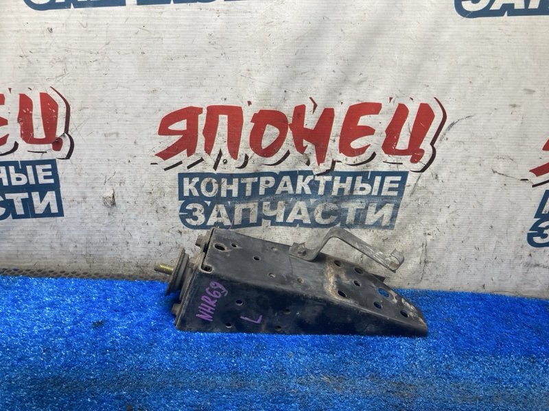 Крепление кабины ISUZU ELF NHR69 4JG2 левое (б/у)