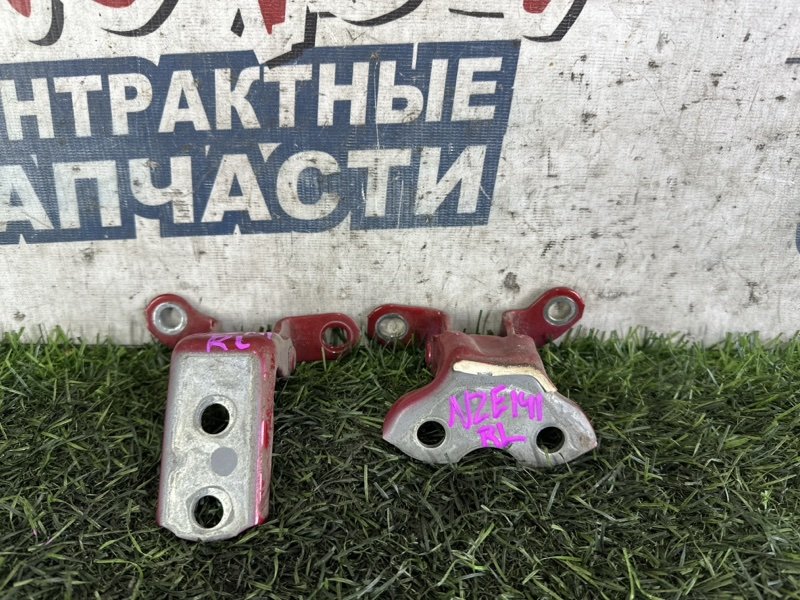 Петля двери TOYOTA COROLLA FIELDER NZE141 1NZ-FE задняя левая (б/у)