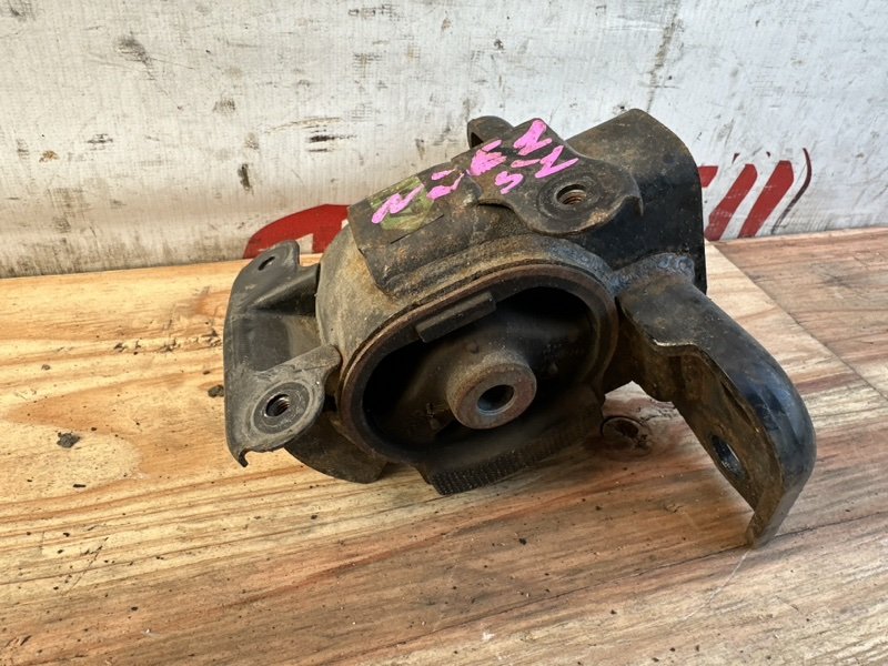 Подушка двигателя TOYOTA COROLLA RUMION NZE151 1NZ-FE левая (б/у)