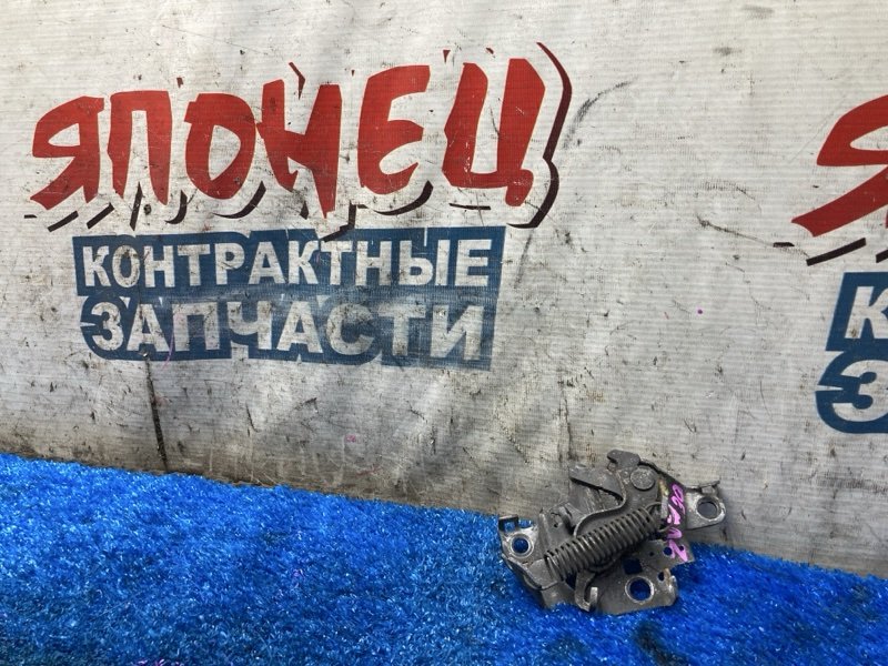 Замок капота TOYOTA PRIUS ZVW30 2ZR-FXE (б/у)