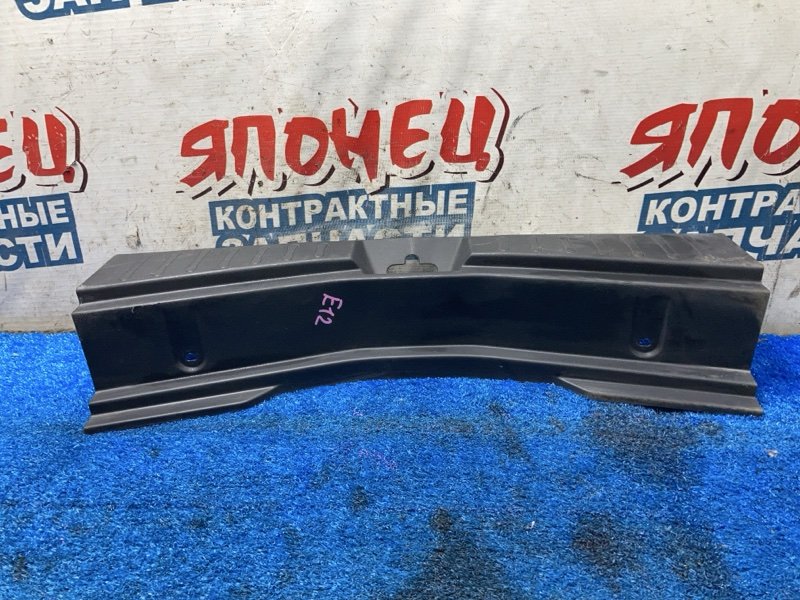 Накладка замка багажника NISSAN NOTE E12 HR12DE (б/у)